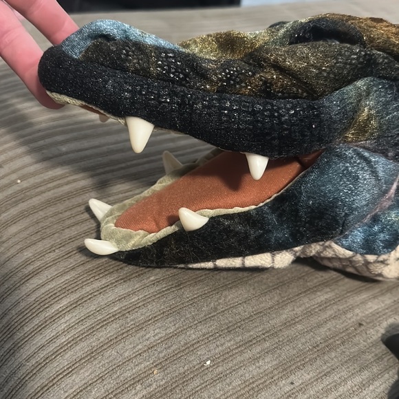 Folkmanis Alligator hand puppet - Picture 6 of 10